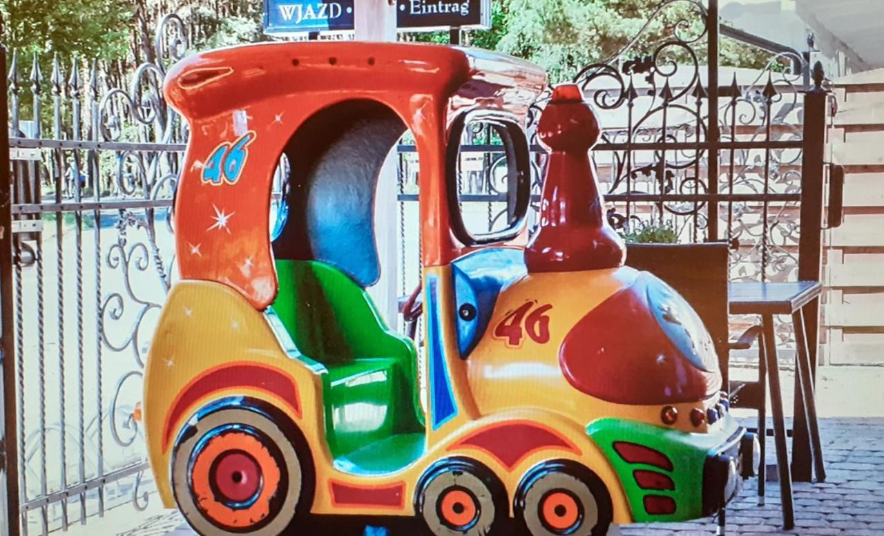וובה Hotel Spinaker מראה חיצוני תמונה