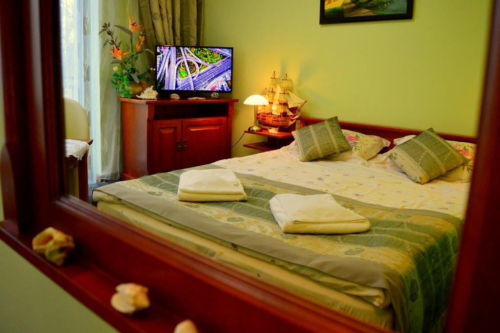וובה Hotel Spinaker חדר תמונה