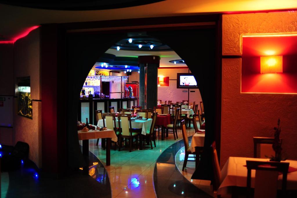 וובה Hotel Spinaker מראה חיצוני תמונה