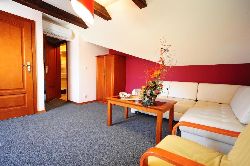 וובה Hotel Spinaker חדר תמונה