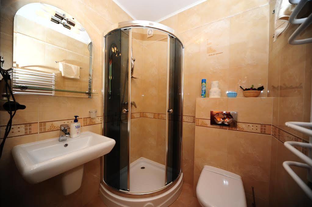 וובה Hotel Spinaker מראה חיצוני תמונה